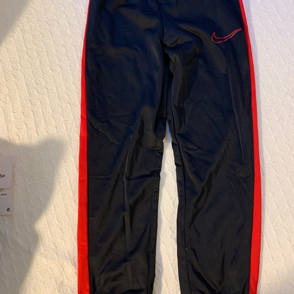 Nike 2 piece track suit - Picture 6 of 7